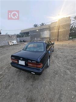 تۆیۆتا کراون